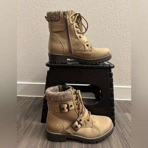 Cliff’s Cozy Tan Lace-Up Boots